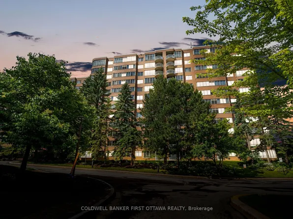 100 Grant Carman Dr #506, Ottawa, ON K2E 8B8