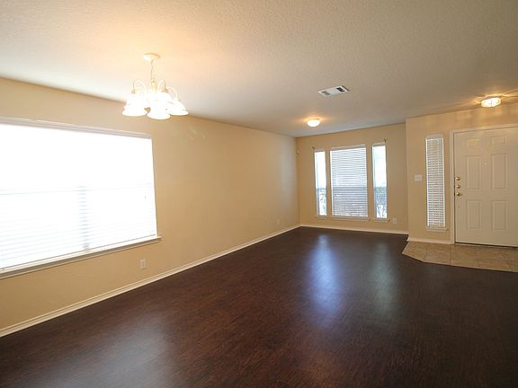 3rd image of 249 Val Verde Dr