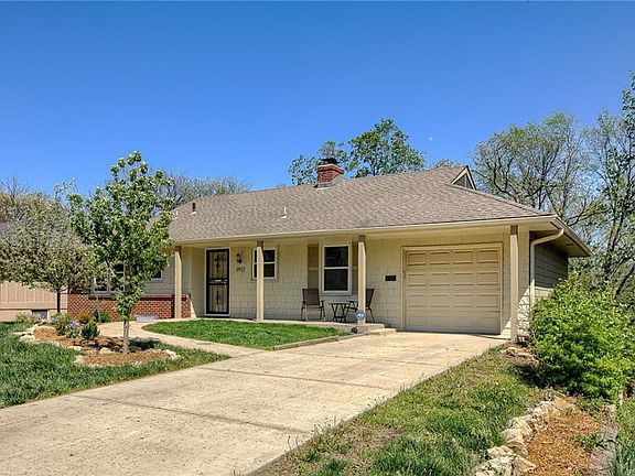 2nd image of 9917 Flora Ave
