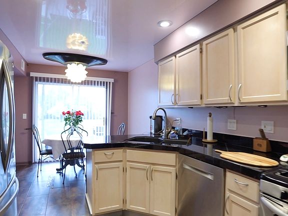 5th image of 1407 Orleans Dr