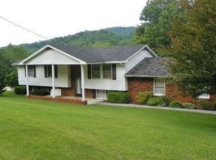1558 Bailey Switch Rd, North Tazewell, VA 24630
