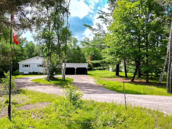2510 Loop Rd, Highlands East, ON K0L 2Y0
