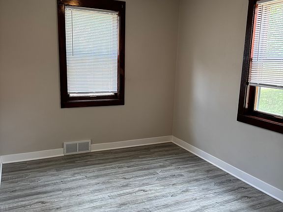 5th image of 350 S 38th St #348