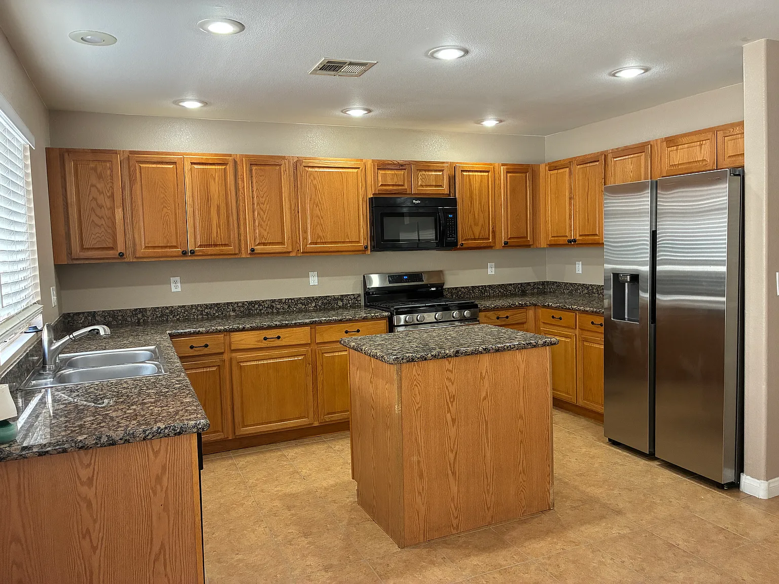 2753 Fountain Ridge Ln NV — Photo 3