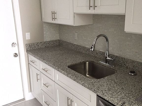 2nd image of 1921 NE 51st St APT 3