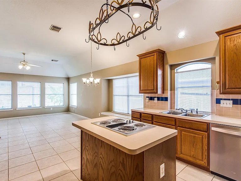 9827 Bestin Ln — Photo 14
