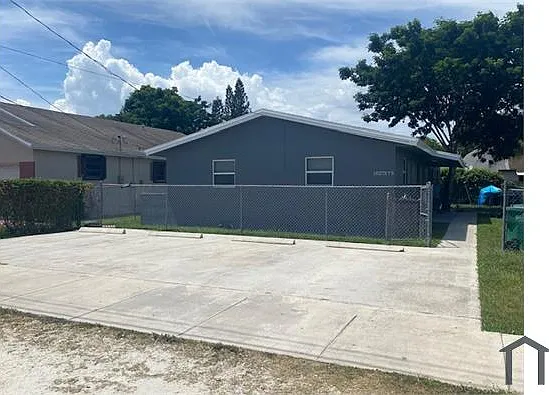 10273 SW 174th Ter — Photo 9