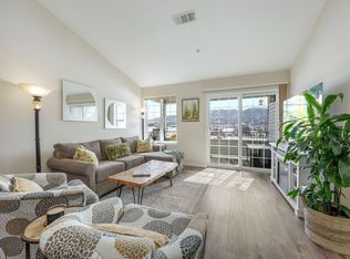 946 Mountain Meadows Cir, Ashland, OR 97520