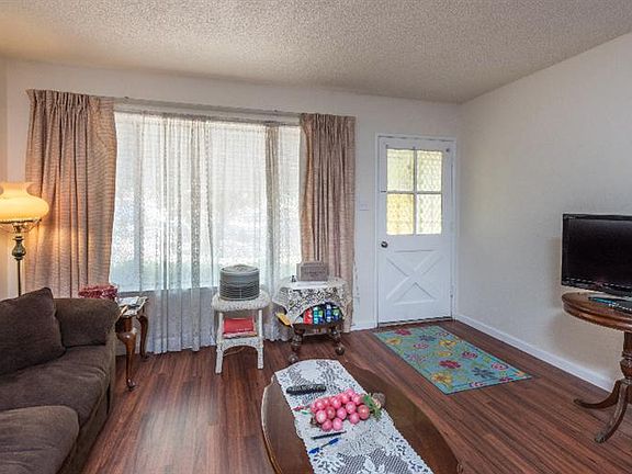 3rd image of 4242 N Kavanagh Ave