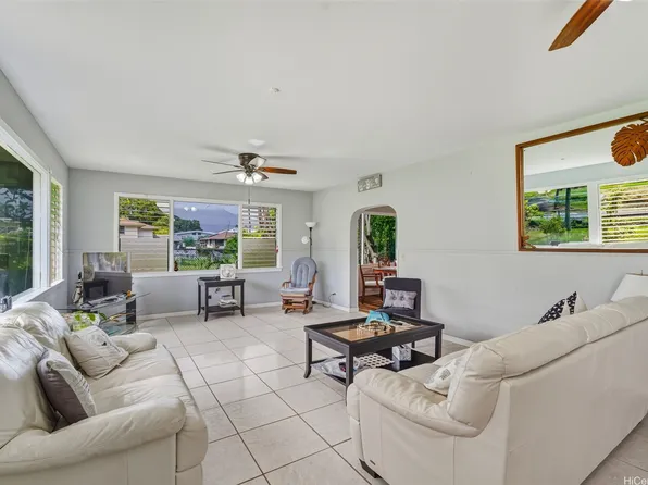 45-3 Kaneohe Bay Dr, Kaneohe, HI 96744