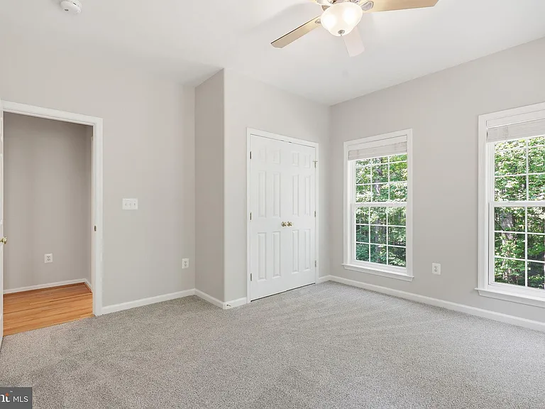 100 Spyglass Ln — Photo 11