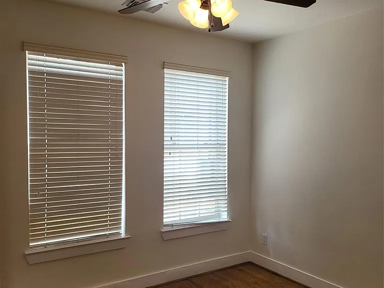 2423 Roufa Rd — Photo 13