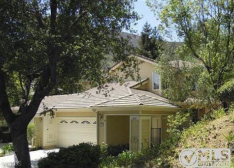 3rd image of 943 Blue Mountain Cir