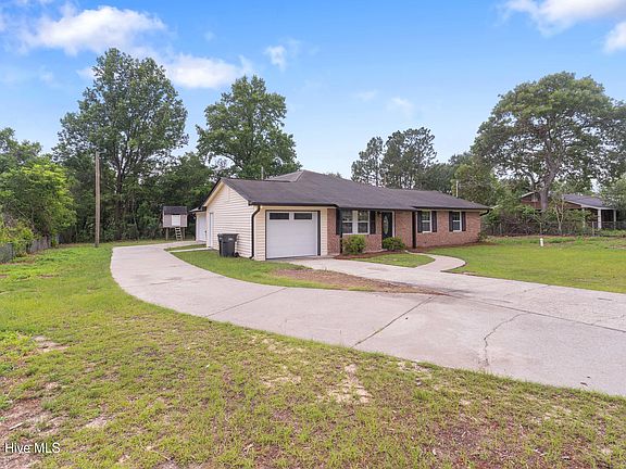 3rd image of 2108 Moncrieff Street