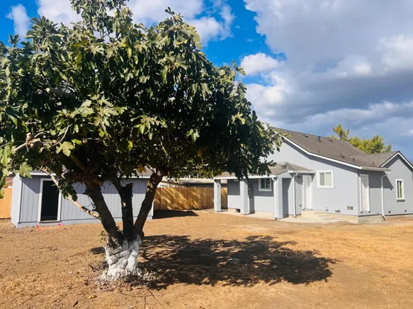 1027 S Filbert St, Stockton, CA 95205