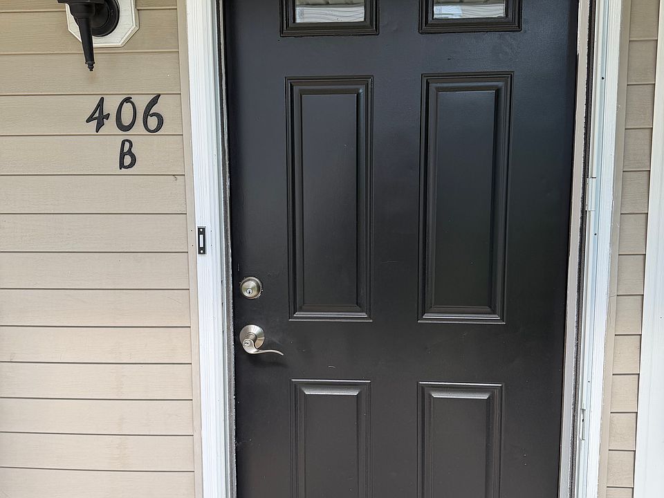 1st image of 406B Saxony Dr #406B