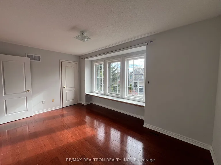 53 Shadow Falls Dr — Photo 8