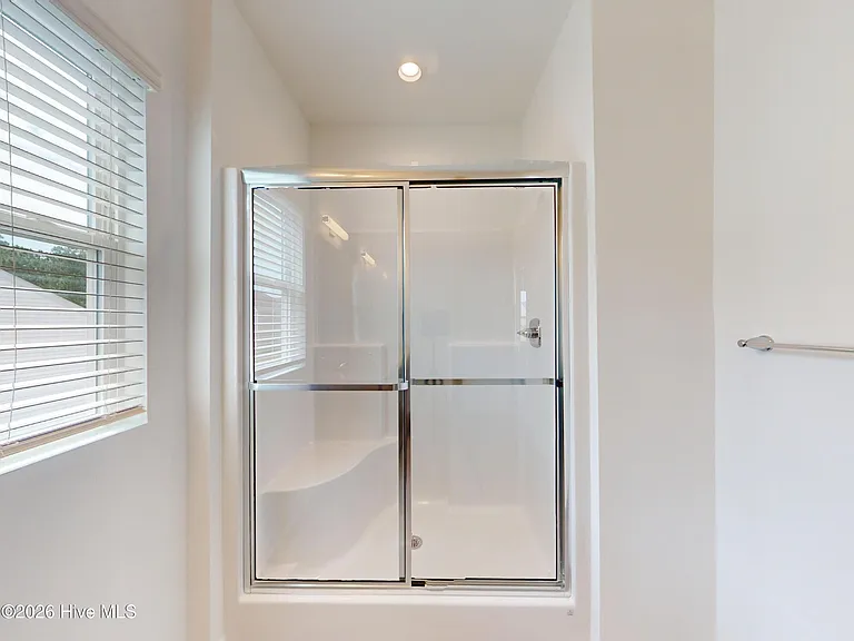 154 Caulfield Rd — Photo 17