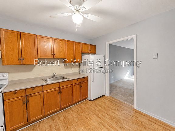 3rd image of 1730 State St APT 408