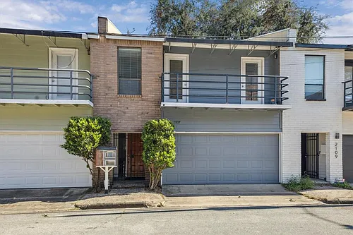 2107 Morgan St Photo 1