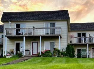 575 N Riverside Ave, Saint Clair, MI 48079