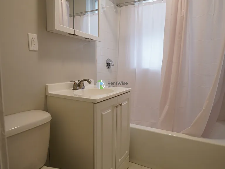 366 Riverway St #22 — Photo 5