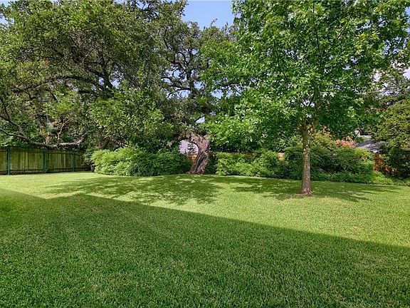 5th image of 10404 Talleyran Dr