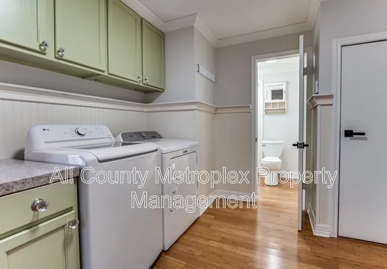 1112 Kings Hwy #4 — Photo 5