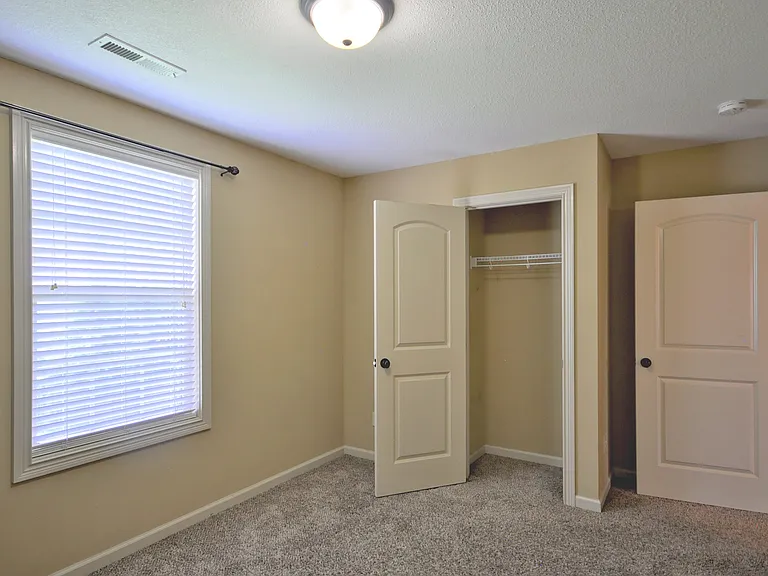 3723 Tradewinds Ter — Photo 40