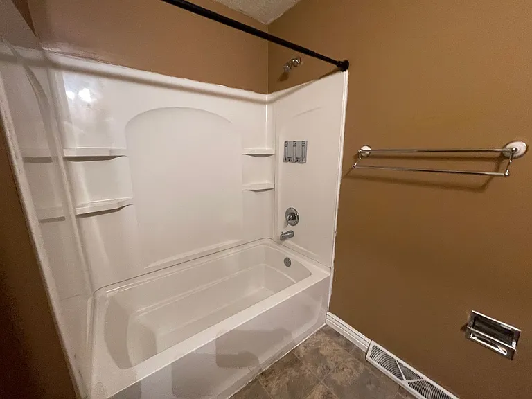 15112 Lincoln Cir — Photo 8