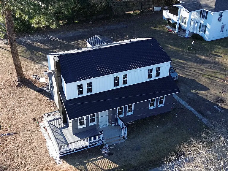 221 E Plank Rd — Photo 26