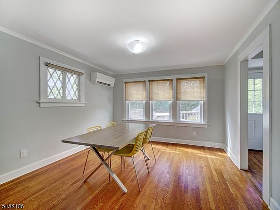 4th image of 60 Fairmount Ave