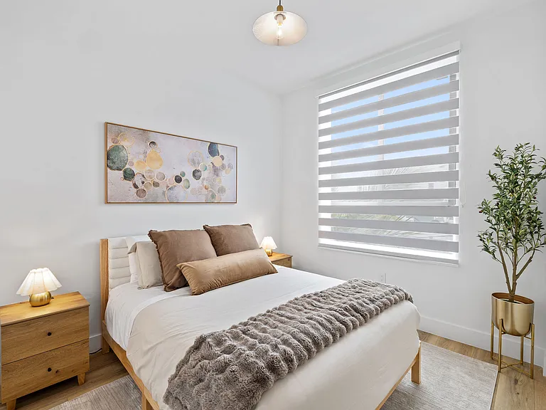 1542 NW 2nd St #209 — Photo 13