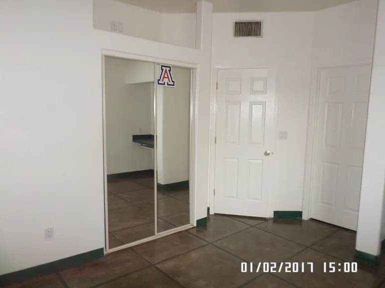 620 E Lester St #1 — Photo 9