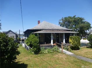 1216 7th St, Anacortes, WA 98221