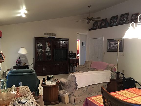 5th image of 6101 Colony Park Dr