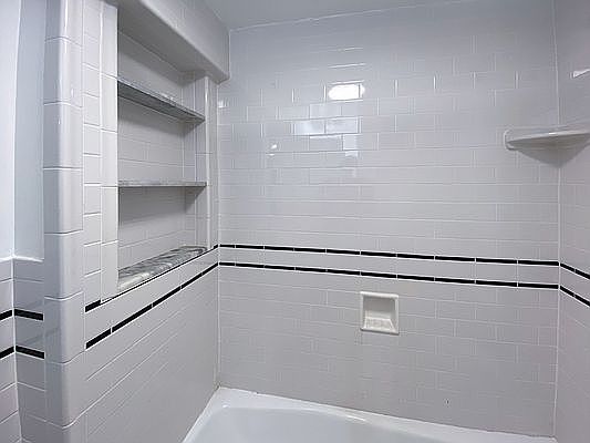 5th image of 33-53 82nd St #D01