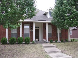 3021 Sandhurst Dr, Mesquite, TX 75181