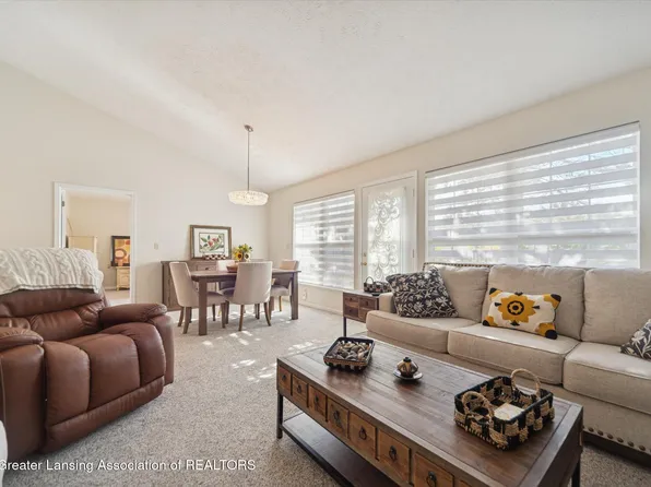 831 Lenna Keith Cir #22, East Lansing, MI 48823