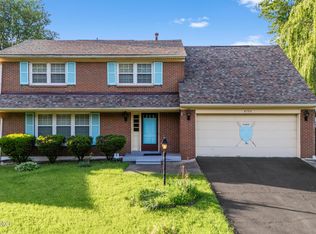 4506 Lambert Rd, Louisville, KY 40219