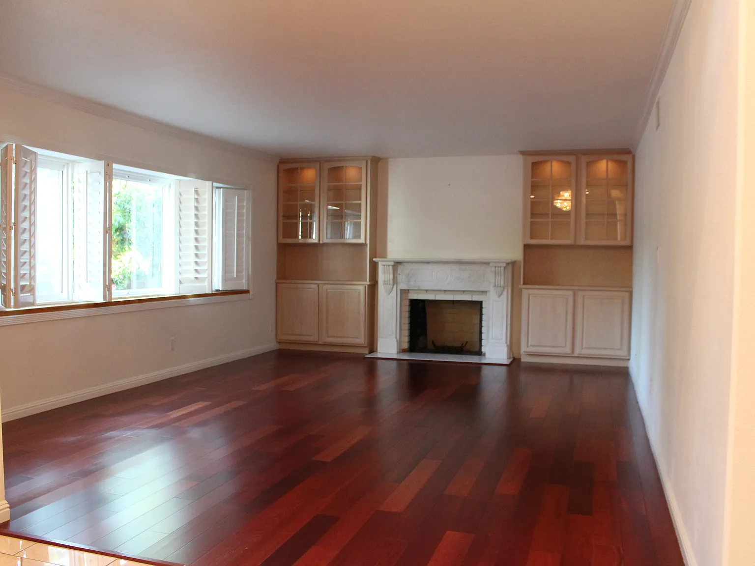 5 bed, 3152 sqft, $8,000 — Photo 3