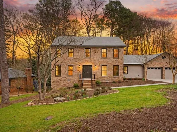 2667 Smoketree Way, Atlanta, GA 30345