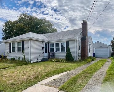 17 Maplewood Dr, Pawtucket, RI, 02861