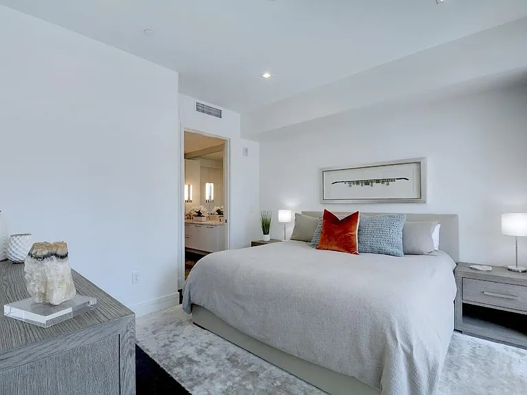 501 West Ave #703 — Photo 11