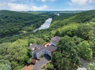 28 Ridge Way, Purdys, NY 10578