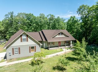204 Forest Ridge Dr, Harriman, TN 37748