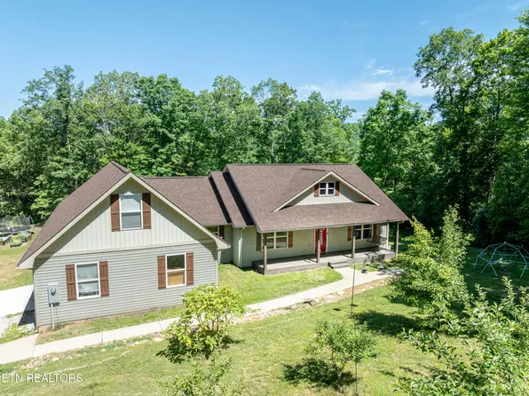 204 Forest Ridge Dr, Harriman, TN 37748