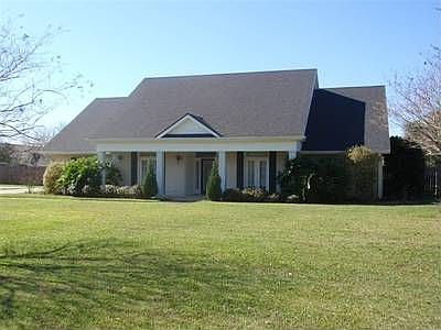 1st image of 6142 Oakleaf Ln