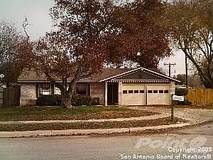 2nd image of 3847 Pipers Crest St