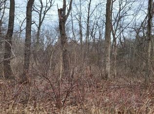 Cranes Grove Rd, Freeport, IL 61032